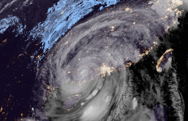 風(fēng)雨中的堅(jiān)守——紅樹林物業(yè)抗擊超強(qiáng)臺(tái)風(fēng)“山竹”紀(jì)實(shí)